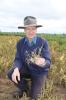 Dr Chris Preston shows the effect of Alliance on rye grass at the 2010 Hart Field Day